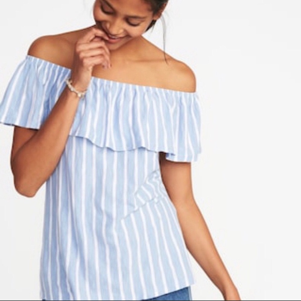 Old Navy off the shoulder blouse